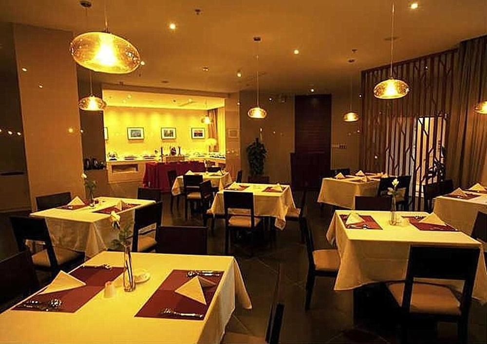 Heyi Hotel Hefei Changjiang Middle Road מראה חיצוני תמונה