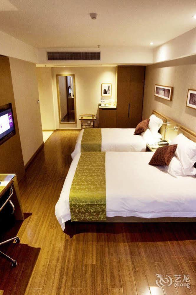 Heyi Hotel Hefei Changjiang Middle Road מראה חיצוני תמונה