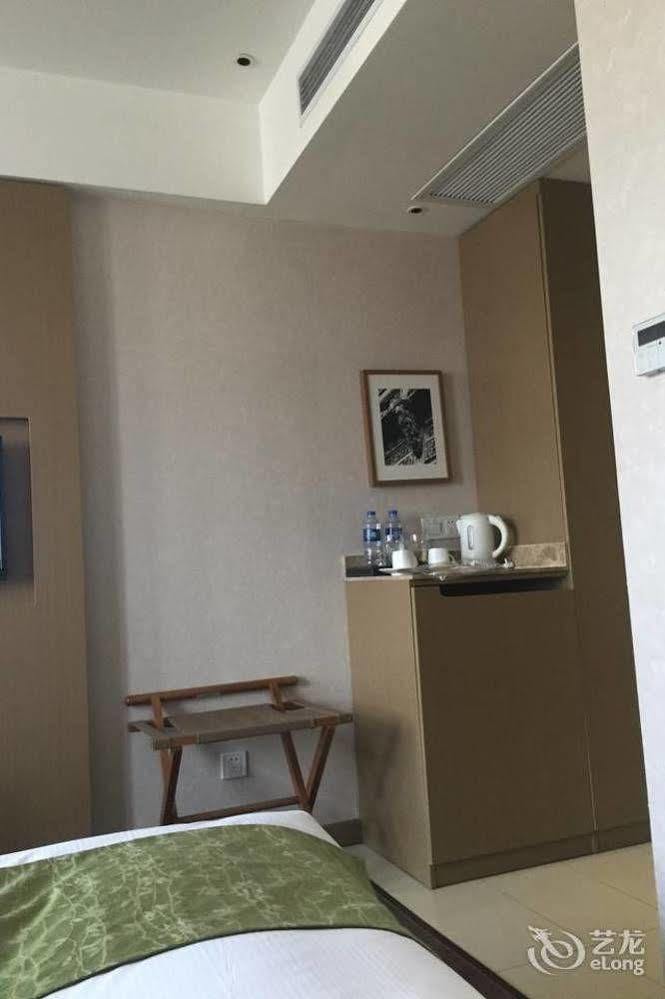 Heyi Hotel Hefei Changjiang Middle Road מראה חיצוני תמונה